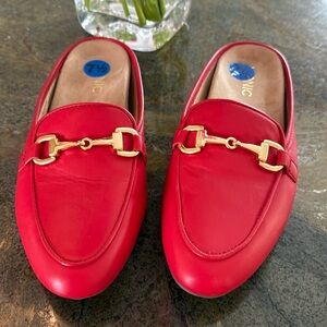 Like new - Vionic Red Adeline Slide Mules Size 7.5
